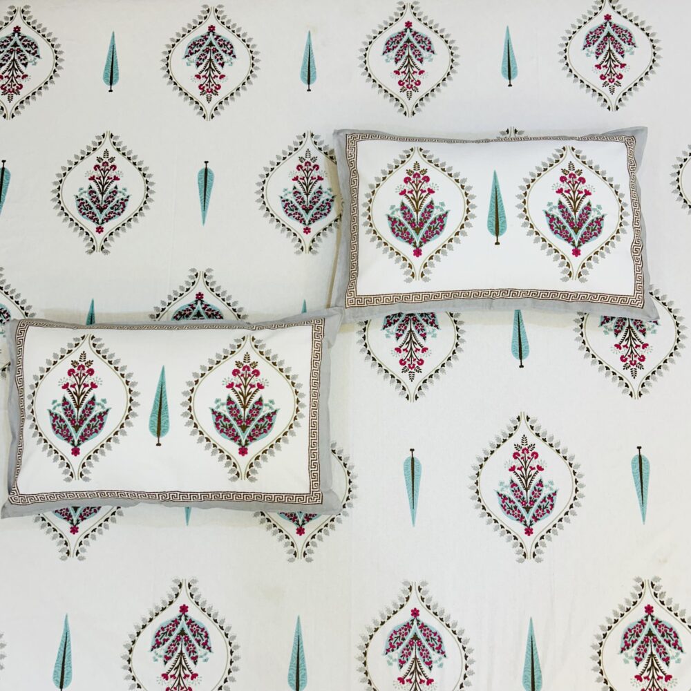 Jaipuri Hand Block Printed Floral Pure Cotton Bedsheet with Pillow Covers, Super King Size. - Image 3